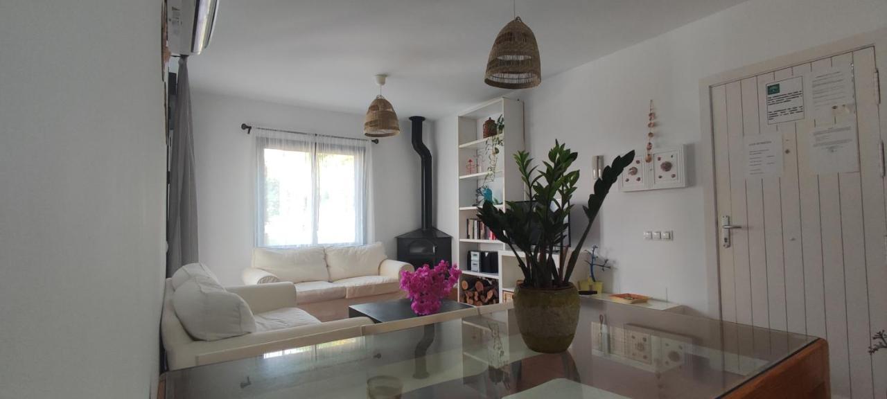 Piedranegra, Apartamento Completo Con Patio, Terraza Y Bbq Rodalquilar Eksteriør billede