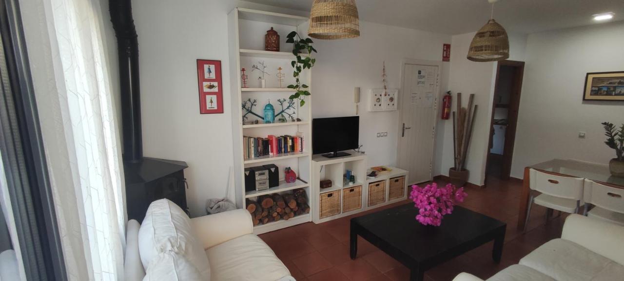 Piedranegra, Apartamento Completo Con Patio, Terraza Y Bbq Rodalquilar Eksteriør billede